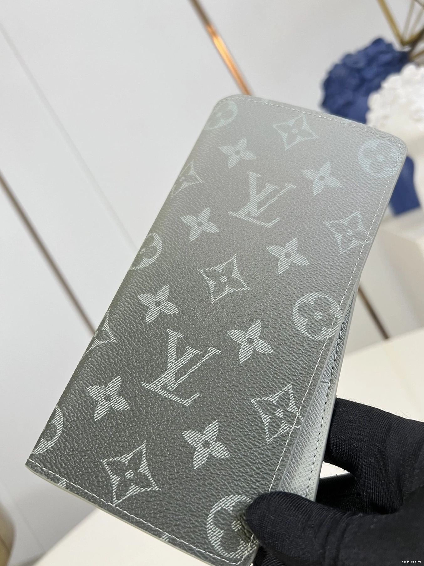 First bag ru LOUIS WALLET-10*19*2cm BRAZZA VUITTON 0725